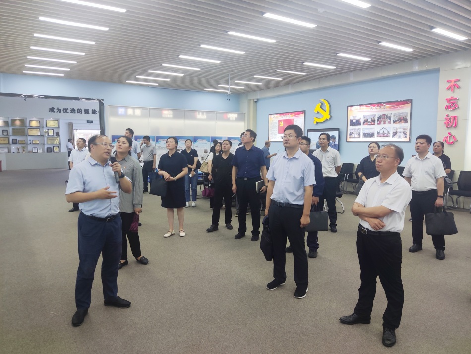 2024年7月17日，市國資委系統(tǒng)在公司開展“三組聯(lián)建”現(xiàn)場觀摩1（公司展廳）_副本